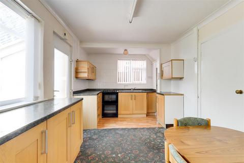 3 bedroom semi-detached house for sale, Derry Hill Road, Arnold NG5