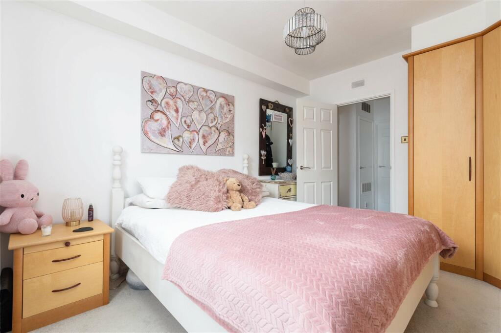 Bedroom.jpeg