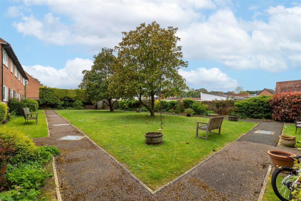 Communal Gardens.jpeg