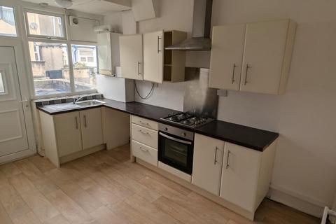 2 bedroom terraced house to rent, Berkeley Street, Nelson