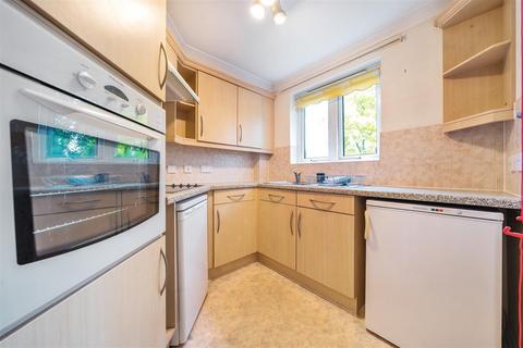 1 bedroom property to rent, Padfield Court, Forty Avenue, Wembley