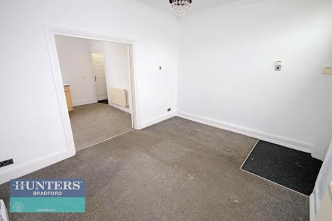 3 bedroom end of terrace house for sale, Haycliffe Terrace Bradford, West Yorkshire, BD5 9HD