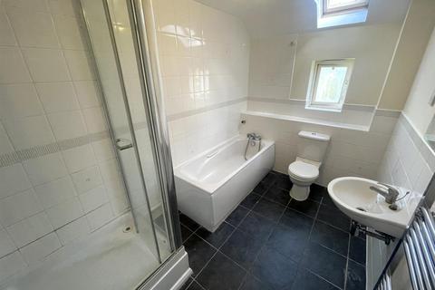 3 bedroom flat to rent, Woodall Close, Middleton, Milton Keynes