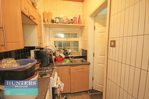 3 bedroom terraced house for sale, Wilmer Road, Heaton, Bradford, West Yorkshire, BD9 4RX