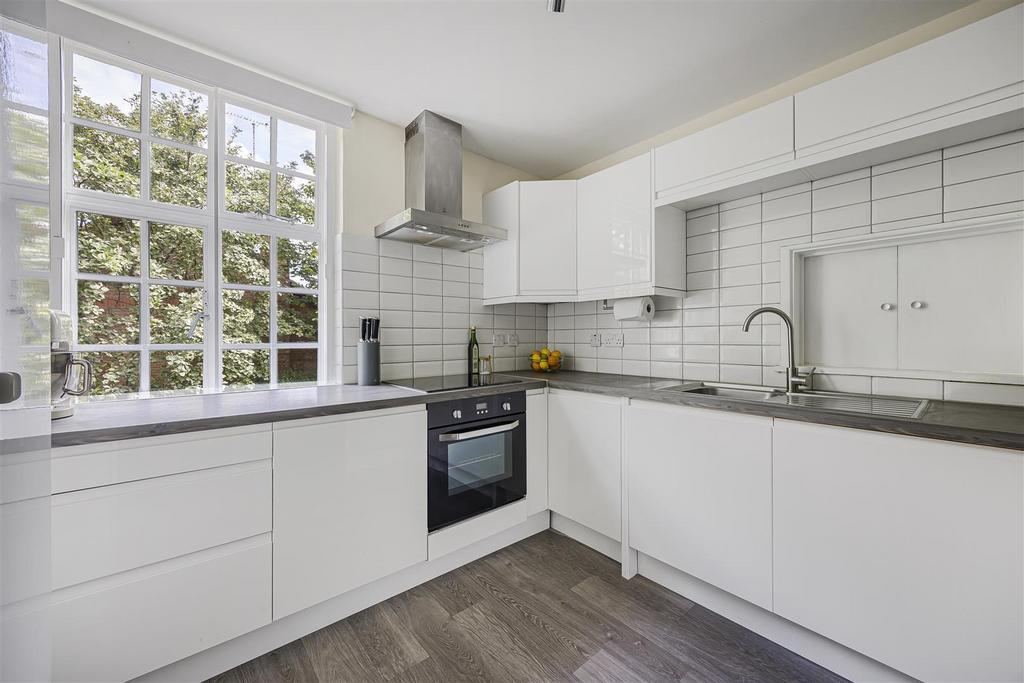 Kitchen.JPG