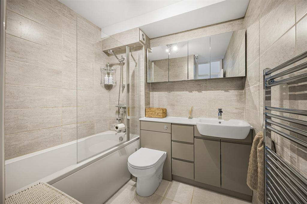 Bathroom.JPG