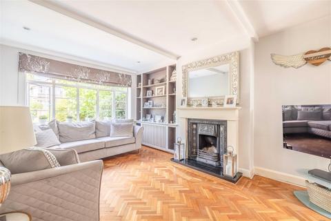 4 bedroom house for sale, Woodland Avenue, Windsor