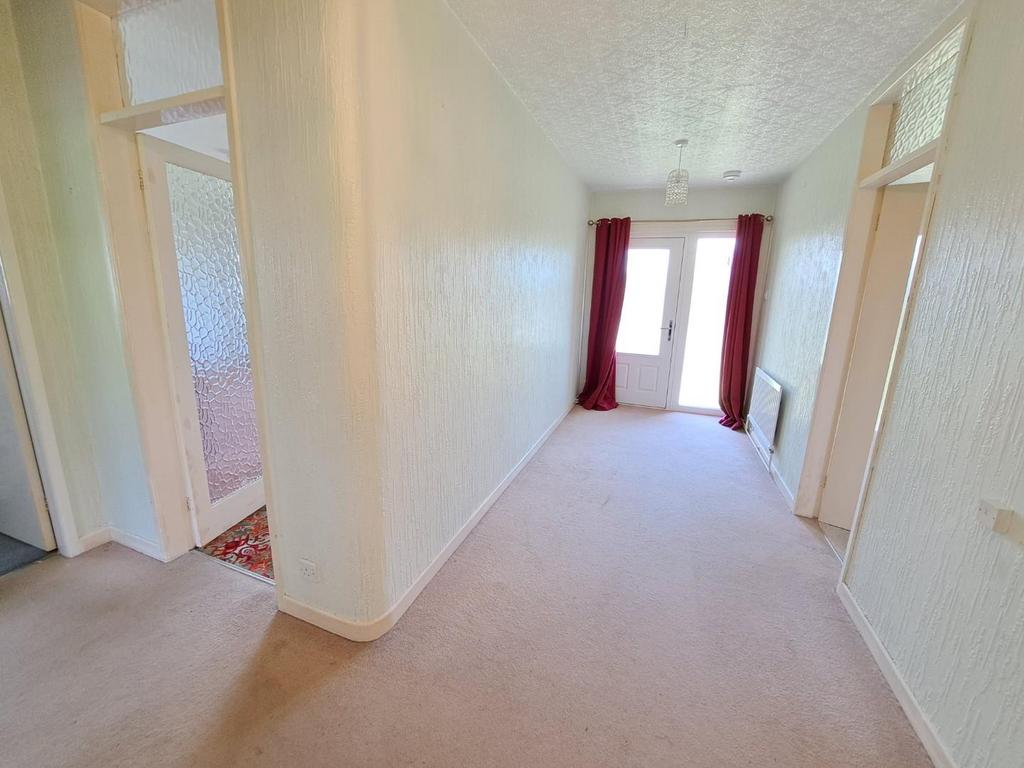 Hallway.jpg