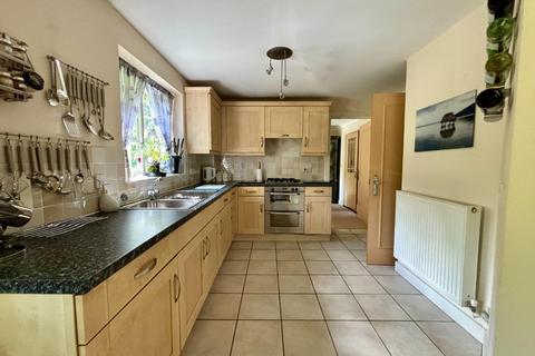 8 Foxfield Way, Northampton, NN4 5BE