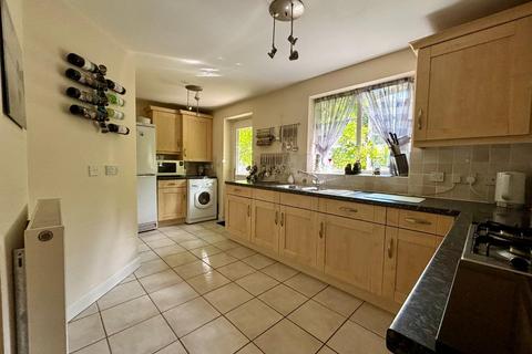 8 Foxfield Way, Northampton, NN4 5BE