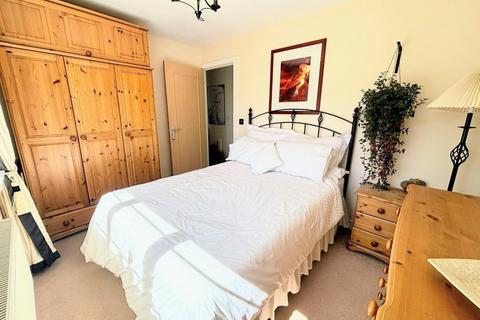 8 Foxfield Way, Northampton, NN4 5BE