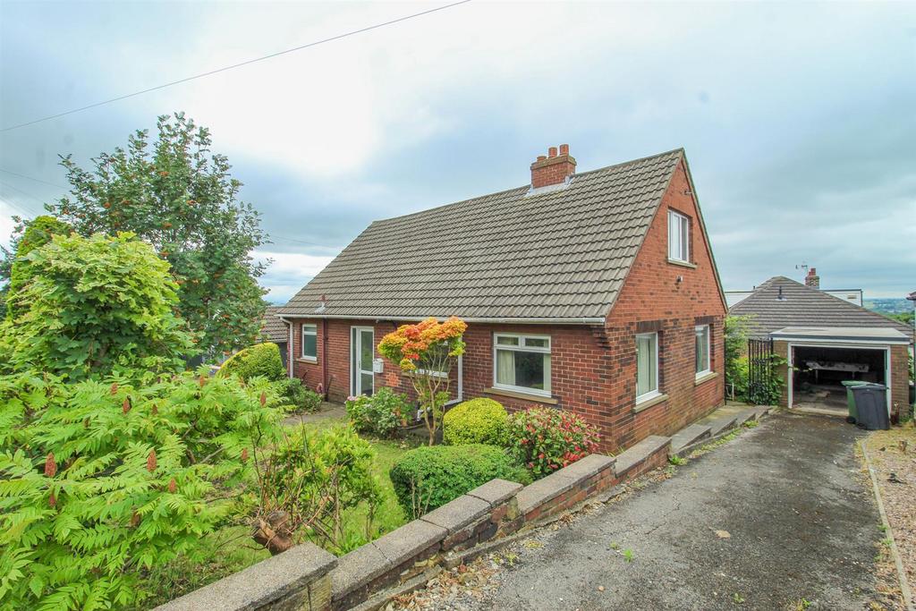 Hollinbank Lane, Heckmondwike WF16 3 bed detached bungalow for sale £