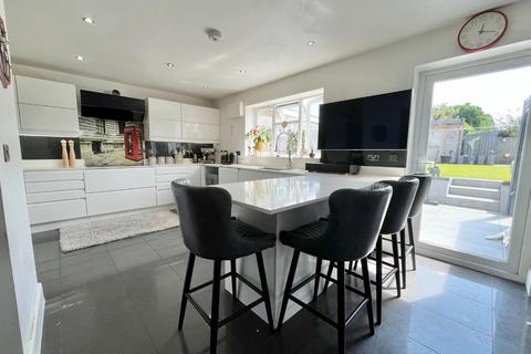 175 Acre Lane, Northampton, NN2 8DF