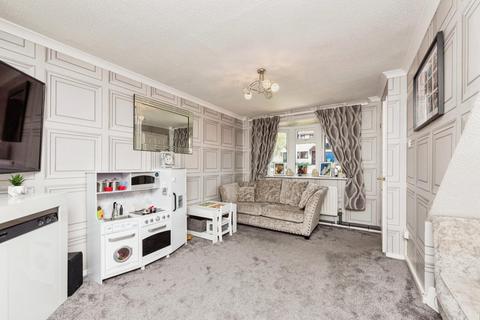 52 Minions Close, Atherstone, CV9 2BD