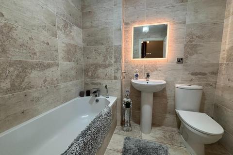 7 Wildacre Drive, Northampton, NN3 9GB