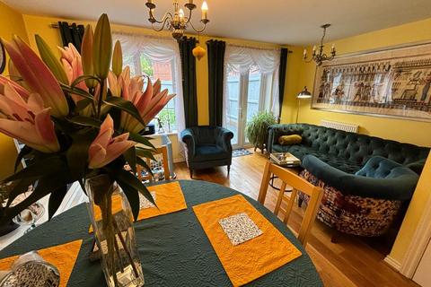 7 Wildacre Drive, Northampton, NN3 9GB