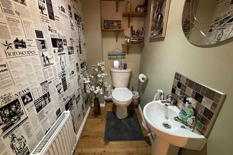 7 Wildacre Drive, Northampton, NN3 9GB