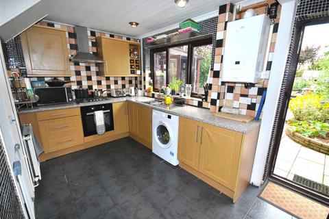 3 bedroom terraced house for sale, Swale Drive, Northampton