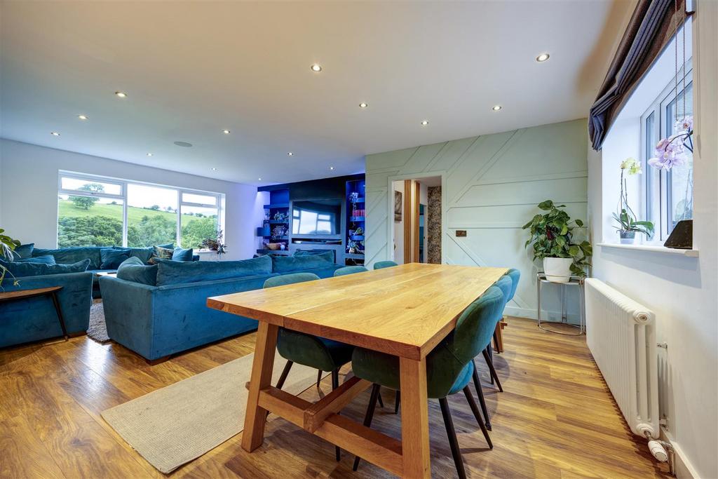 Open Plan Sitting &amp; Dining Room