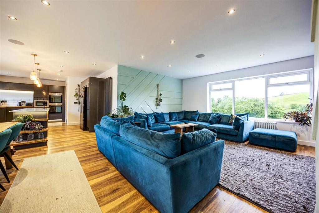 Open Plan Sitting &amp; Dining Room