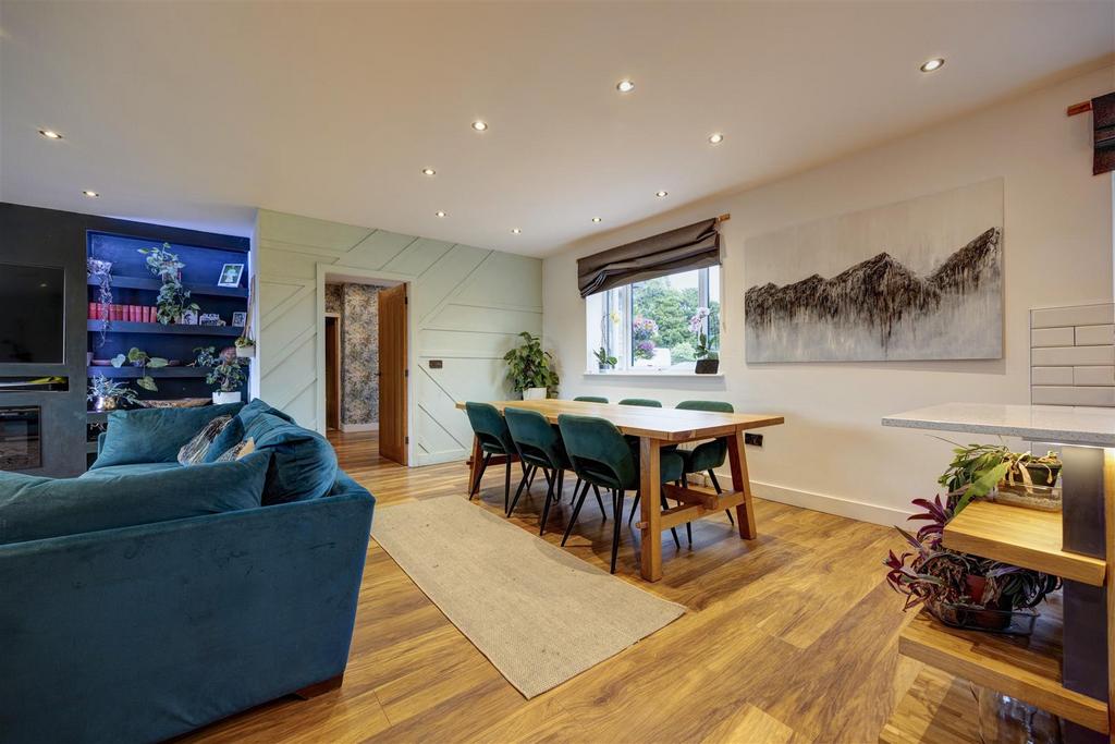 Open Plan Sitting &amp; Dining Room