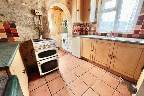 3 bedroom house for sale, Cae Person, Llanrwst