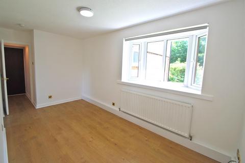 Studio to rent, Heatherfield Court, Wilmslow