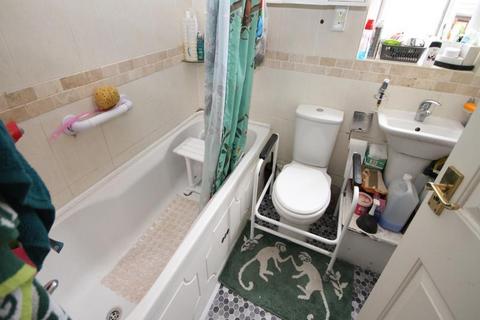 23 Tramways, Oakenshaw, Bradford, BD12 7BW