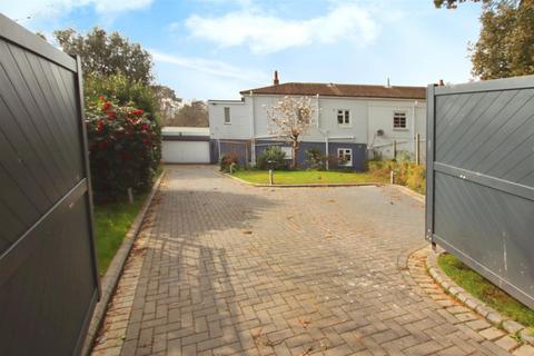 3 bedroom semi-detached house for sale, Newtown Road, Warsash, Southampton