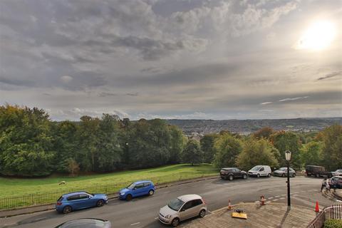 2 bedroom flat to rent, 19 Lansdown Crescent, Bath BA1