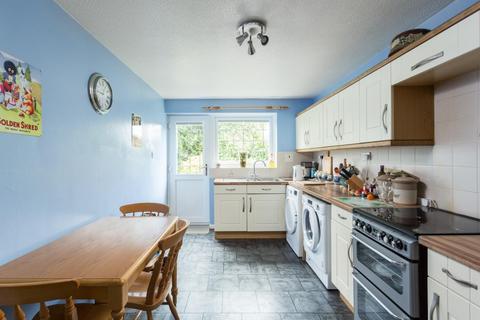 7 Church Close, Tollerton, York, YO61 1QS