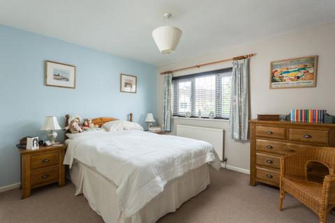 7 Church Close, Tollerton, York, YO61 1QS