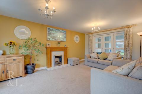 4 bedroom detached house for sale, Sand Martin Close, East Leake, Loughborough