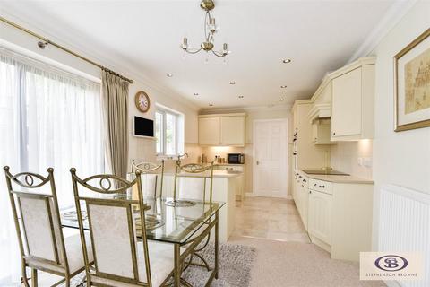 3 Tennyson Close, Rode Heath, Stoke-on-trent, ST7 3TZ