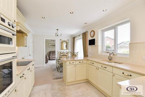 3 Tennyson Close, Rode Heath, Stoke-on-trent, ST7 3TZ