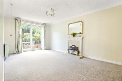 1 bedroom retirement property for sale, Collett Road, Ware, SG12