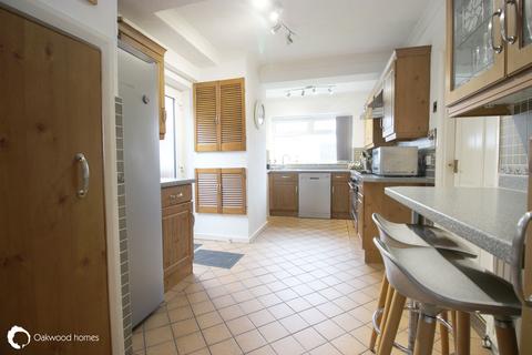 4 bedroom semi-detached house for sale, Yoakley Square, Margate