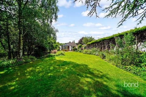 2 bedroom detached bungalow for sale, Chelmsford Road, Maldon CM9