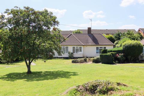 1 bedroom semi-detached bungalow for sale, Hill Farm Road, Taplow, Maidenhead