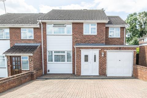 4 bedroom end of terrace house for sale, Pinks Hill, Swanley, BR8