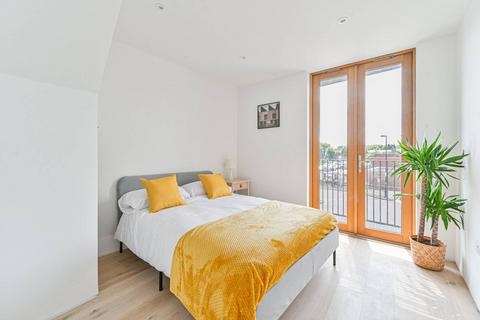 1 bedroom flat to rent, Peckham High Street, Peckham Rye, London, SE15