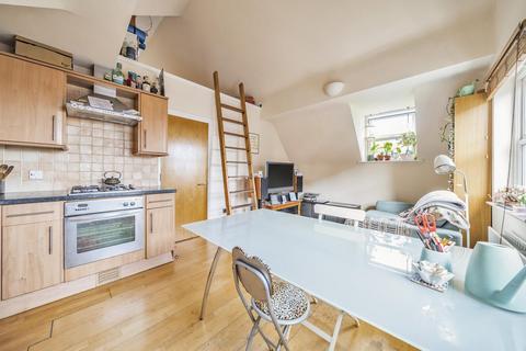 1 bedroom flat for sale, The Vale, Acton