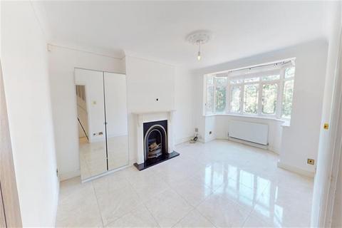 5 bedroom semi-detached house to rent, Epping New Road, Buckhurst Hill, IG9