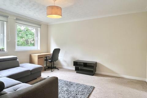 2 bedroom flat to rent, West Winnelstrae, Fettes, Edinburgh, EH5