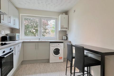 2 bedroom flat to rent, West Winnelstrae, Fettes, Edinburgh, EH5