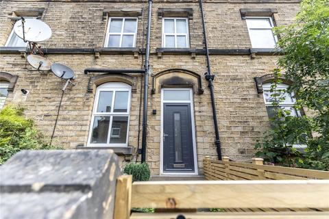4 bedroom terraced house for sale, Wellington Street, Oakes, Huddersfield, West Yorkshire, HD3