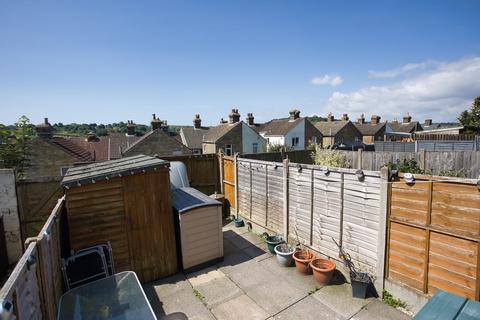 3 bedroom terraced house for sale, Mayfield Avenue, Dover, CT16