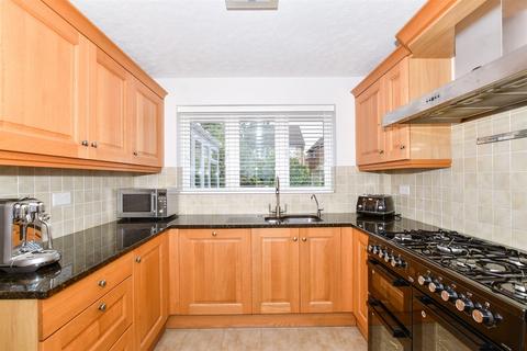 4 bedroom detached house for sale, Warren View, Ashford, Kent