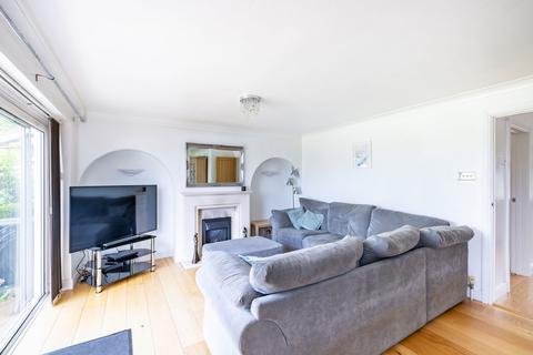 3 Beech Close, Blindley Heath, Lingfield, RH7 6JE