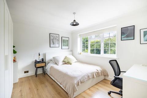 3 Beech Close, Blindley Heath, Lingfield, RH7 6JE